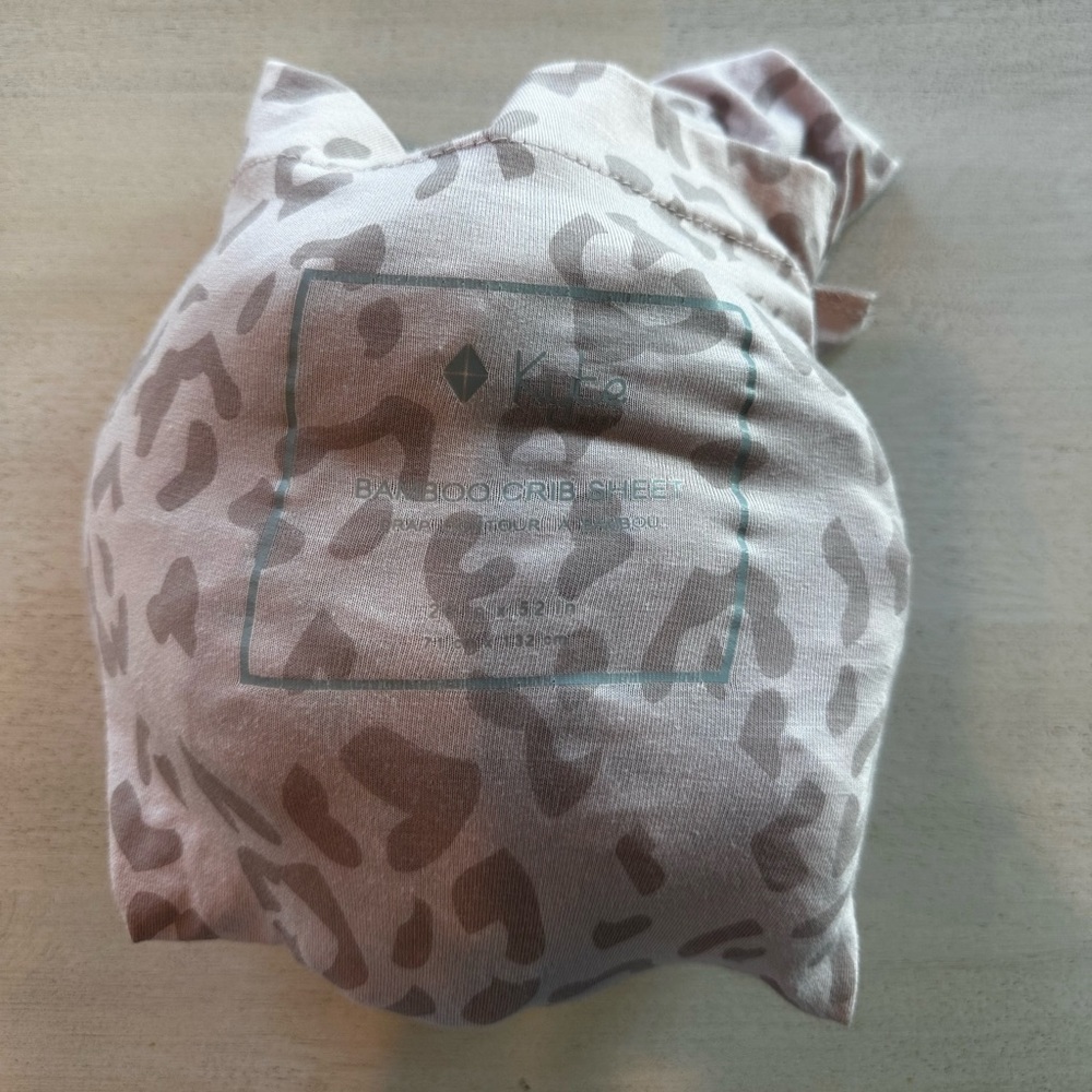 Kyte baby crib sheet blush